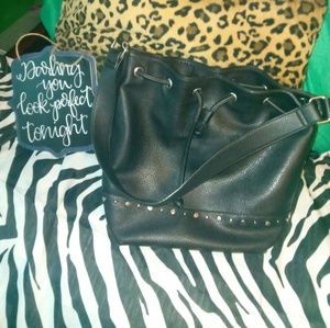 Charming Charlie bucket purse